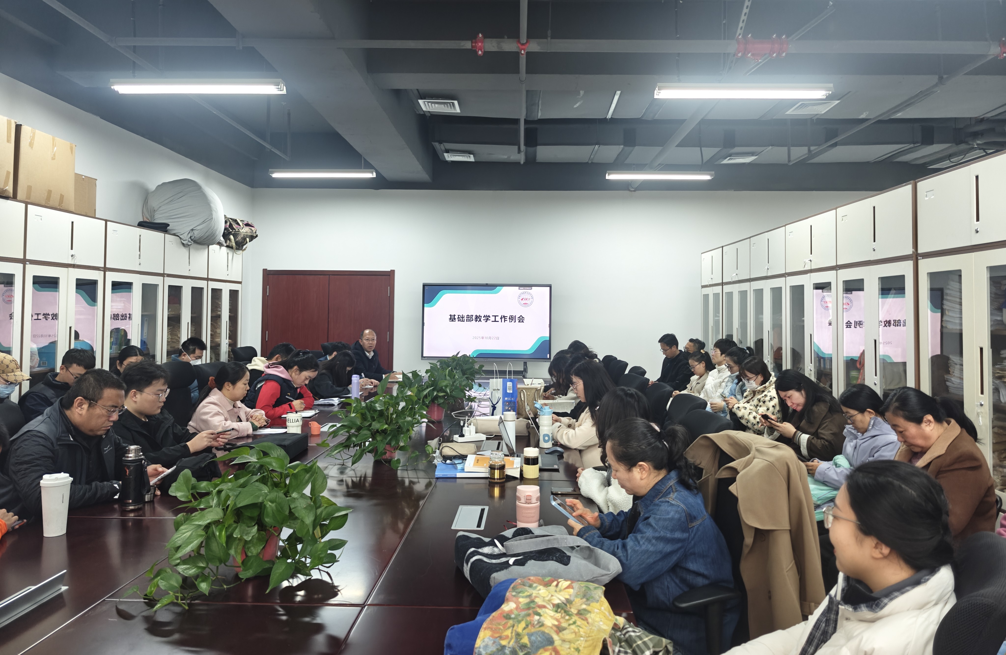 1761190872892053025.jpg 1761190872892053025.jpg